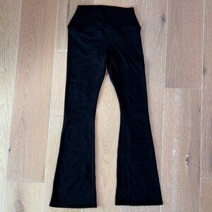 Gilly Hicks Flared Leggingss